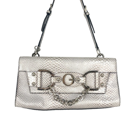 GUESS Vintage Y2K Shoulder Bag Purse Snakeskin Embossed Silver‎ Chain Leather - Picture 1 of 13